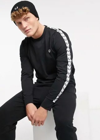 Черный лонгслив с отделкой лентой Fred Perry