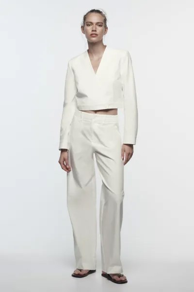 Короткий пиджак с плечами Zara, экрю