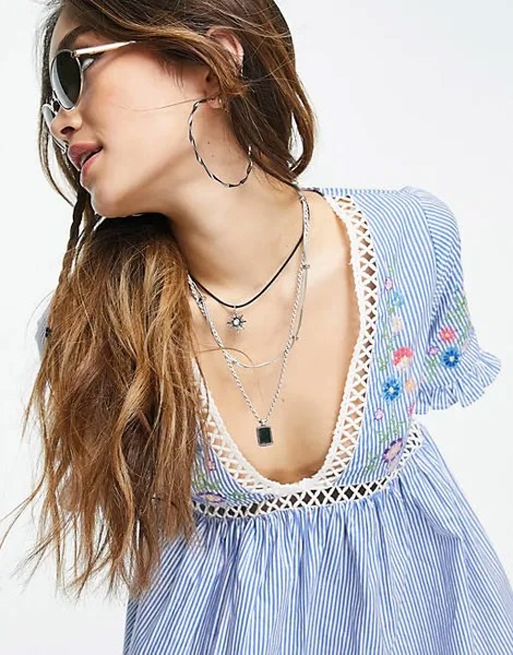 Хлопковый сарафан в синюю полоску с вышивкой ASOS DESIGN