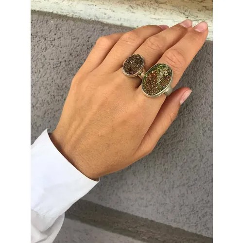 Кольцо True Stones, размер 18, бежевый, золотой