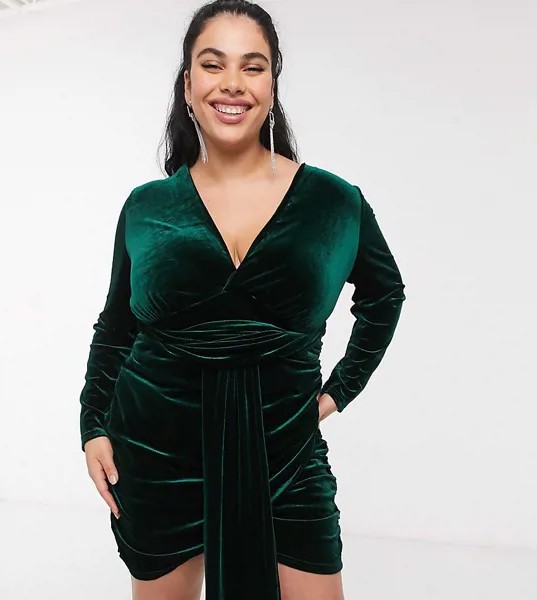 Изумрудно-зеленое бархатное платье мини со сборками и завязкой спереди In The Style Plus Exclusive-Зеленый цвет