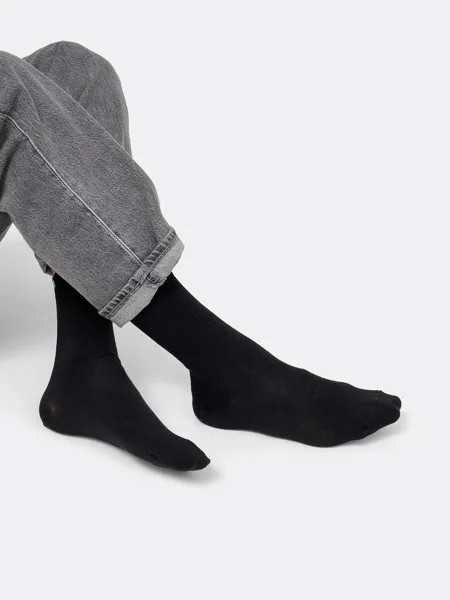 Мужские высокие носки черного цвета с салатовым прямоугольником