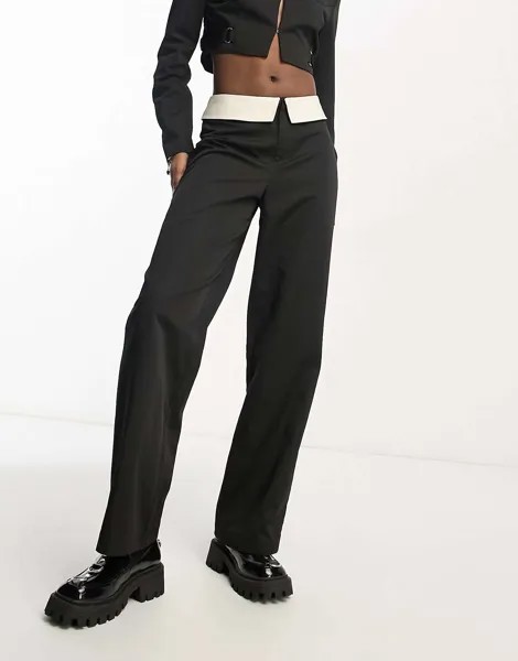Прямые брюки COLLUSION с отворотами черного цвета