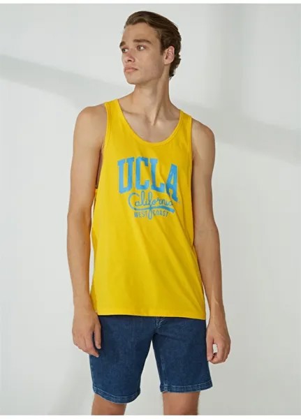 Желтая мужская футболка с широким воротником Ucla