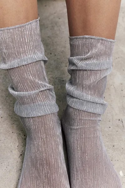 Плиссированные носки с металлизированной нитью ZARA, серебряный