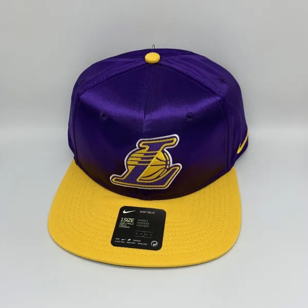 Атласная кепка Nike Snapback Los Angeles Lakers Коби Брайант Леброн Джеймс 878016-504