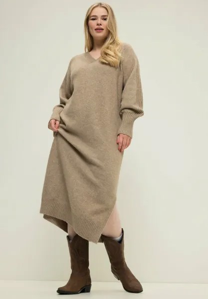 Трикотажное платье Loose Fit Struktur V-Ausschnitt Реглан Studio Untold, цвет beige gray