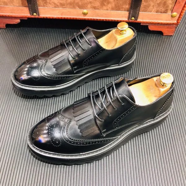 Корейские Новые Модные Мужские броги со вставками на толстой подошве резные классические туфли на шнуровке с острым носком Модные мужские кожаные туфли на платформе