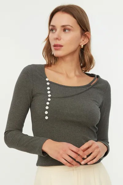 Антрацитовая трикотажная блузка с пуговицами Trendyol, серый