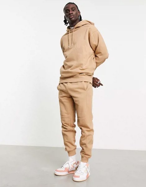 Бежевые oversized-джоггеры со вставками в рубчик от комплекта ASOS DESIGN-Коричневый цвет