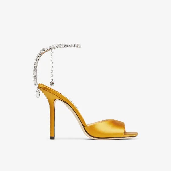 Атласные туфли на каблуке Saeda, украшенные кристаллами Jimmy Choo, цвет sunflower/crystal