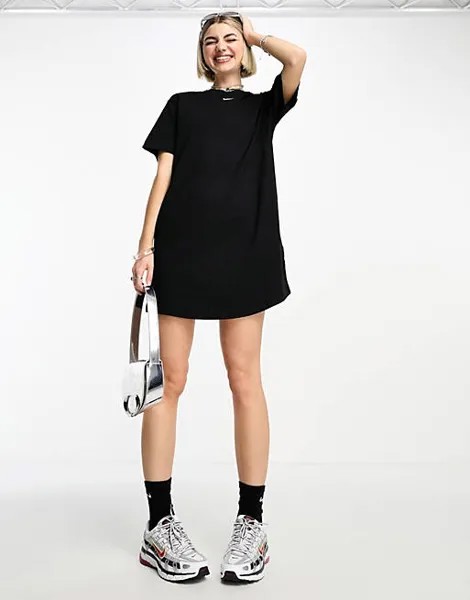 Черное платье-футболка мини с галочкой Nike Essential