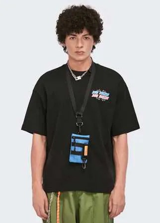 Мужская футболка с открытыми плечами и буквами без сумки