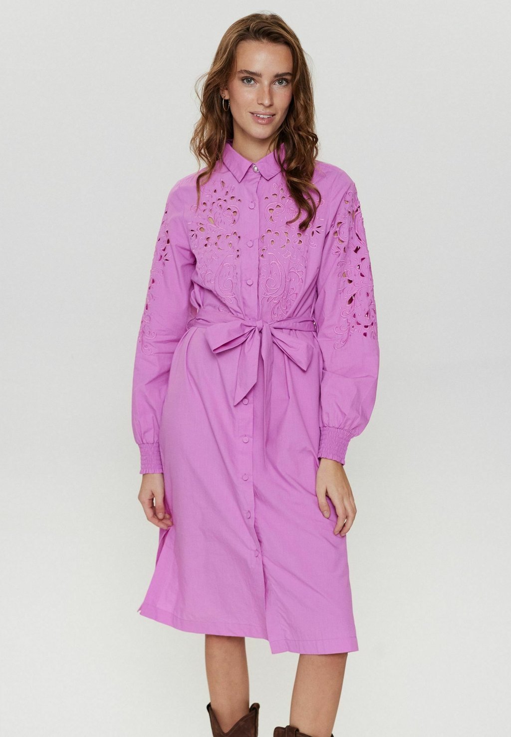 Платье-блузка NULIMA Nümph, цвет bodacious