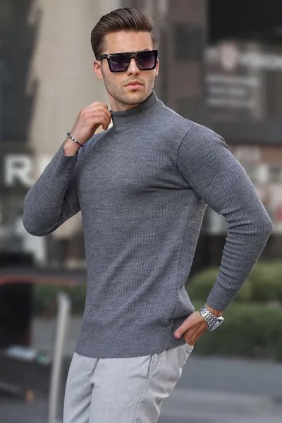 Мужской трикотажный свитер Anthracite Turtleneck 6822 MADMEXT