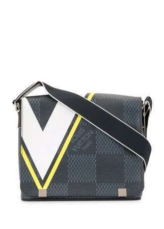 Louis Vuitton сумка через плечо District PM 2017-го года