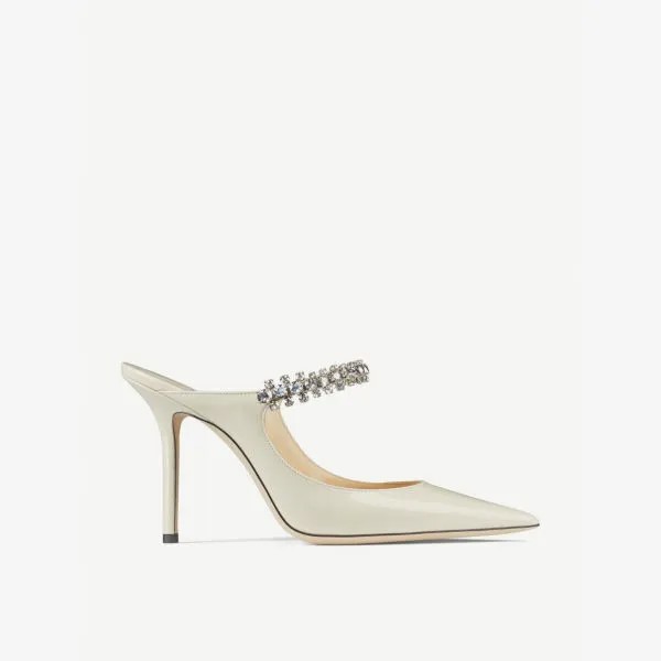 Туфли-лодочки Bing 100 на каблуке из лакированной кожи, украшенные кристаллами Jimmy Choo, цвет linen