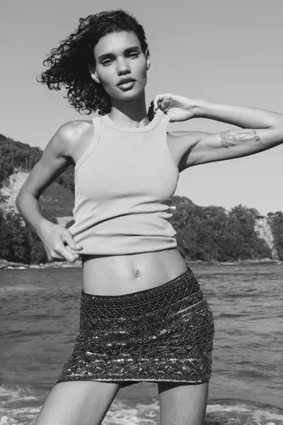 Мини-юбка с пайетками ZARA, черный