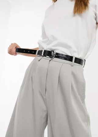 Черный блестящий ремень для джинсов с эффектом крокодиловой кожи и серебристой пряжкой в ковбойском стиле ASOS DESIGN
