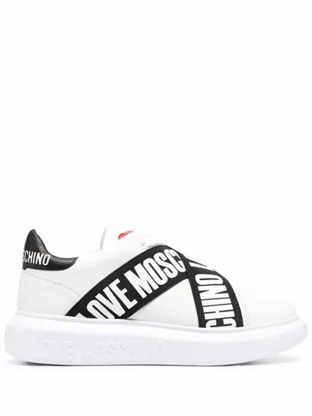 Love Moschino logo-strap low-top sneakers