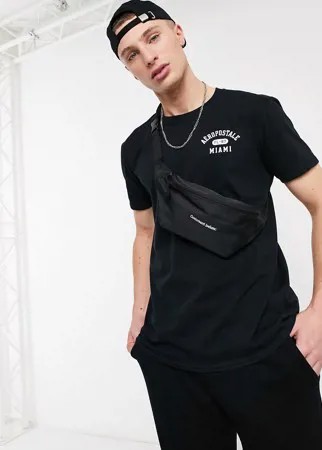 Футболка с небольшим логотипом 