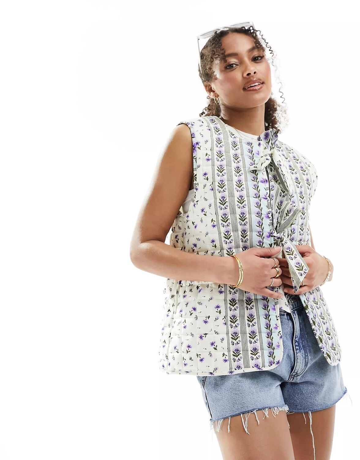 Жилет Asos Design Quilted With Bows, белый