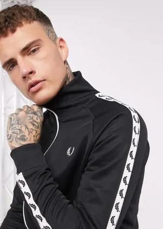 Черная олимпийка с отделкой лентой Fred Perry-Черный