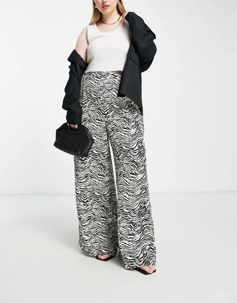Эксклюзивные широкие брюки In The Style x Yasmin Devonport с зебровым принтом
