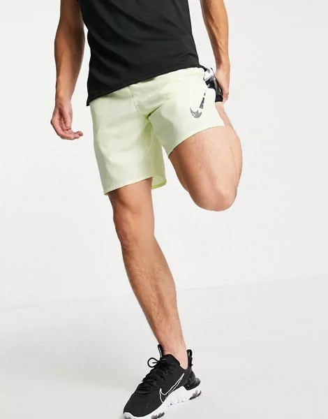 Зеленые шорты для бега длиной 7 дюймов Nike Running Wild Run-Зеленый цвет