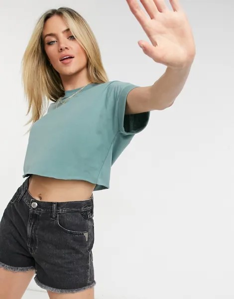 Сине-зеленая укороченная футболка с отворотами на рукавах ASOS DESIGN-Зеленый цвет