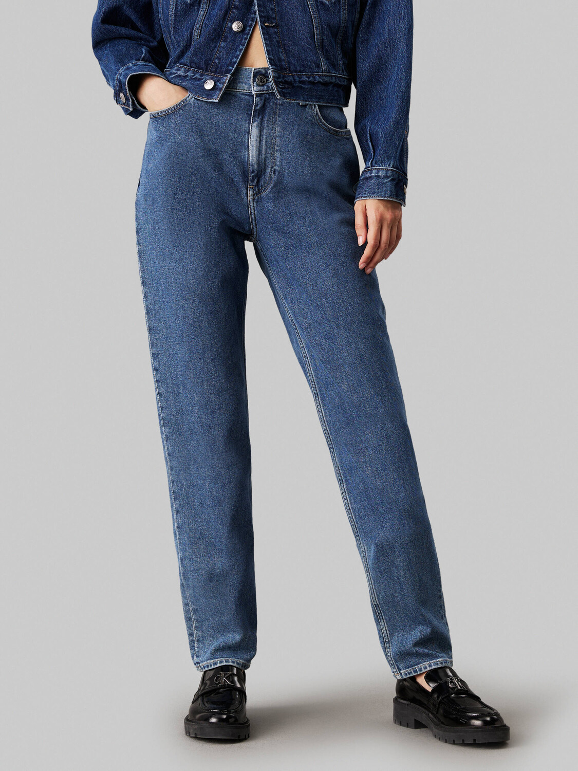 Джинсы CALVIN KLEIN JEANS Mom Fit, темно-синий