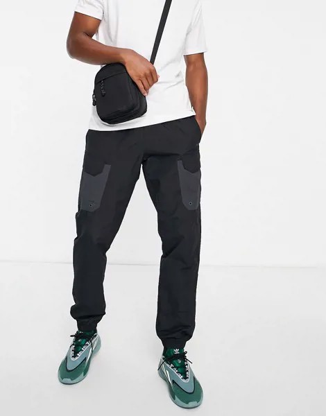Черные тканые джоггеры с тремя полосками в тон adidas-Черный цвет