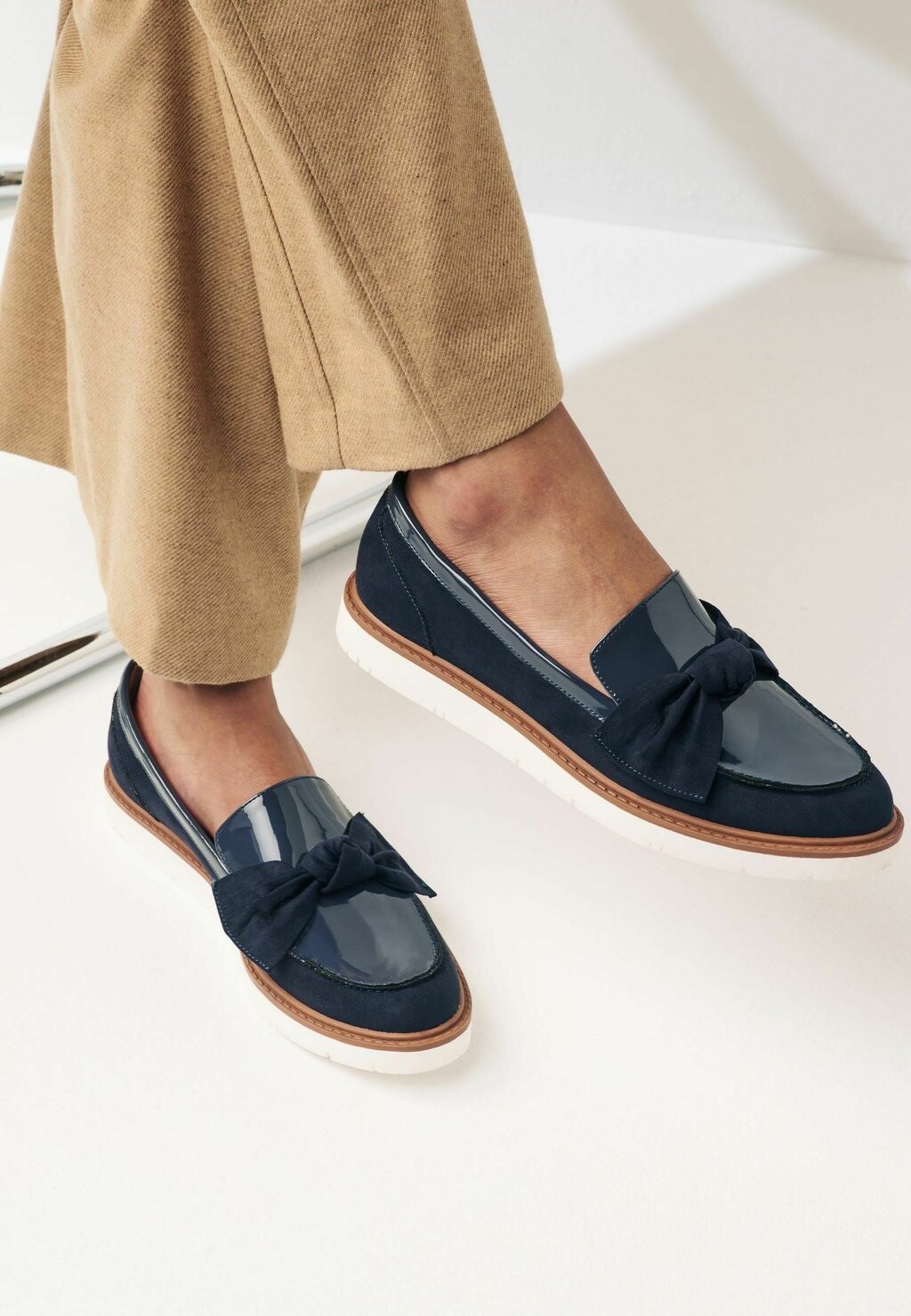 Тапочки FOREVER COMFORT BOW CHUNKY Next, цвет navy