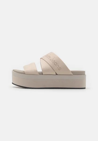 Высокие туфли-мюли FLATFORM Calvin Klein Jeans, цвет triple eggshell