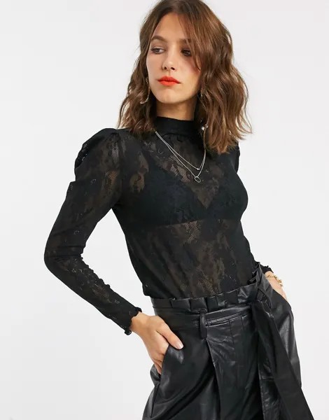 Черный лонгслив с кружевом Stradivarius