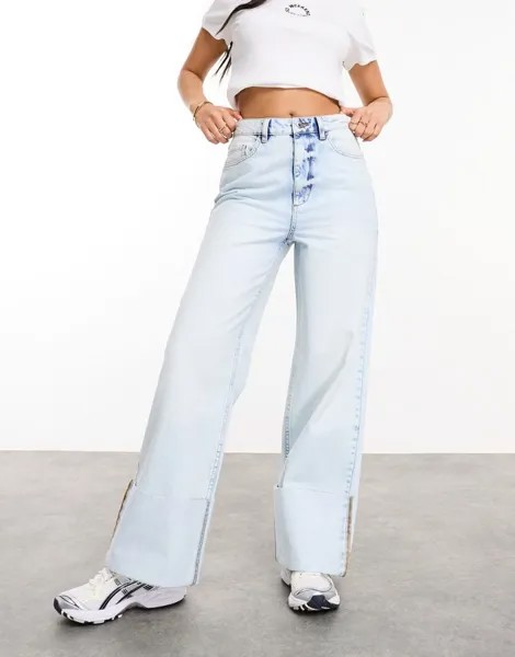 ASOS DESIGN Weekend Collective — голубые джинсы с подкатами для мамы