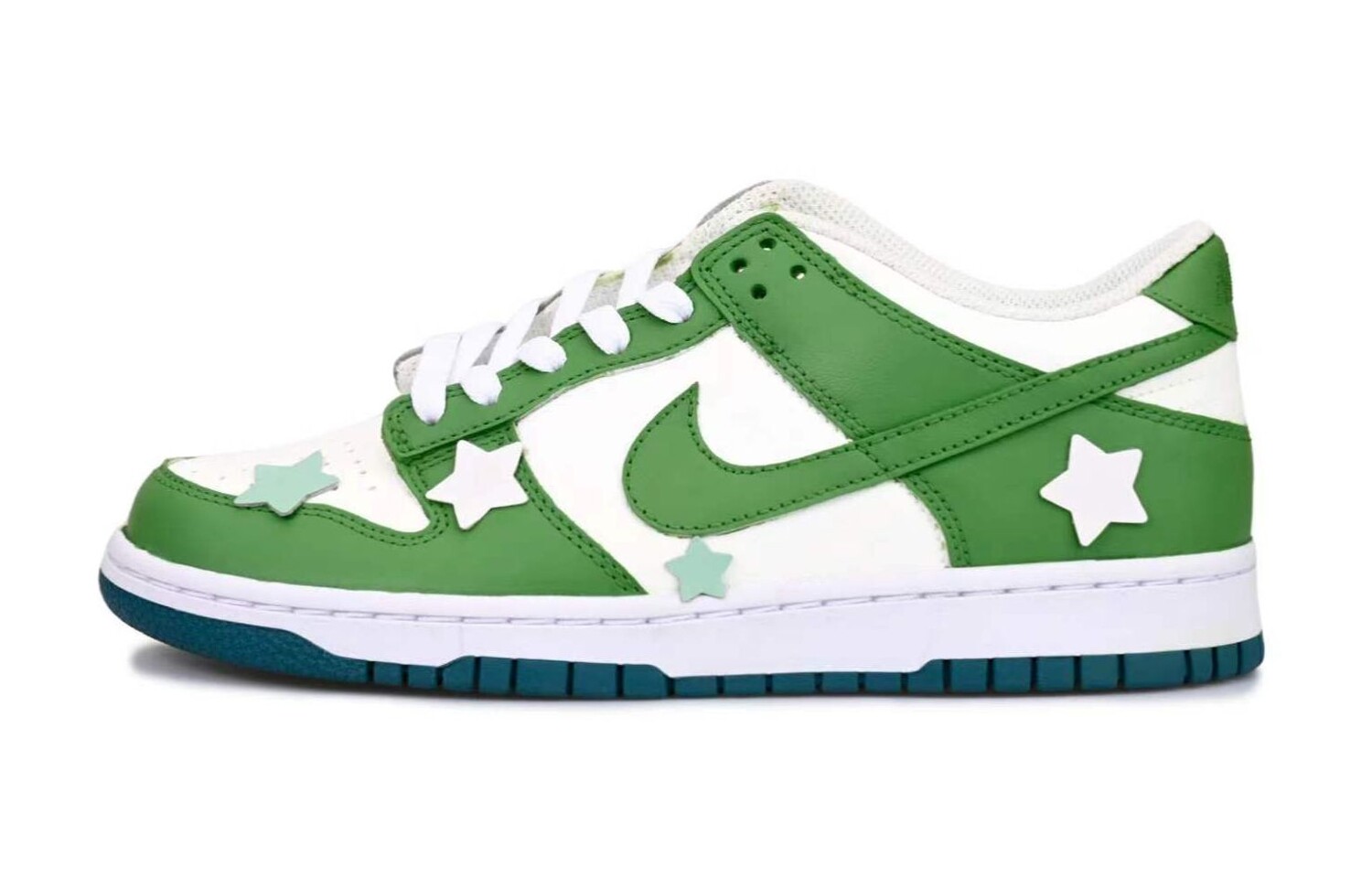 Кроссовки Nike Dunk Skateboarding Shoes Women's Low-top Green White, зеленый