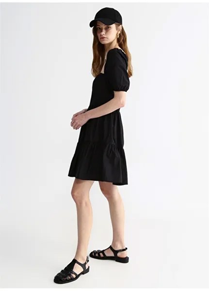Черное женское мини-платье с коротким рукавом и квадратным воротником Aeropostale