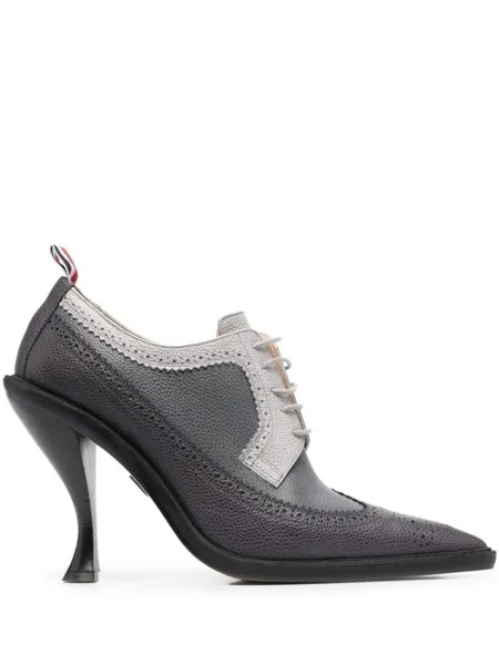 Thom Browne туфли с заостренным носком и брогированием, серый