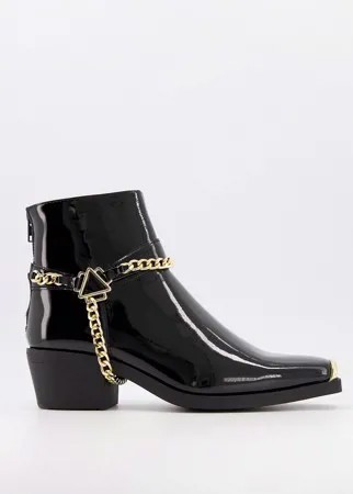 Черные лакированные ботинки челси в стиле вестерн на кубинском каблуке с золотистой цепочкой ASOS DESIGN-Черный цвет
