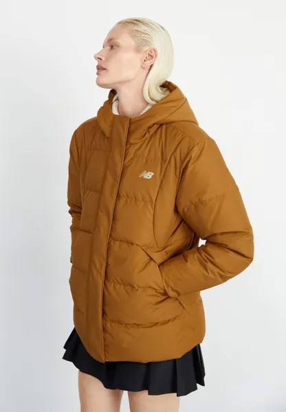 Сантехника New Balance SOFT ALPINE ICON JACKET, коричневый