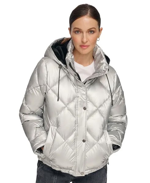 Женское стеганое пуховое пальто с капюшоном и ромбовидной отделкой DKNY, серебро