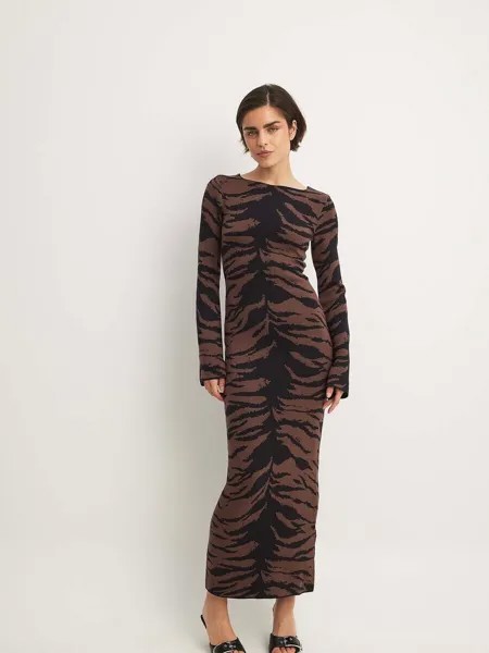 Платье NA-KD Knitted dress, цвет Brown/Dark brown