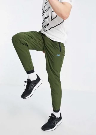 Тканые джоггеры цвета хаки New Balance Running Fortitech-Зеленый цвет