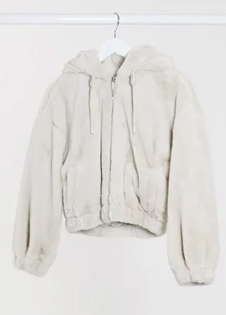 Светло-бежевая короткая куртка из искусственного меха Bershka-Белый