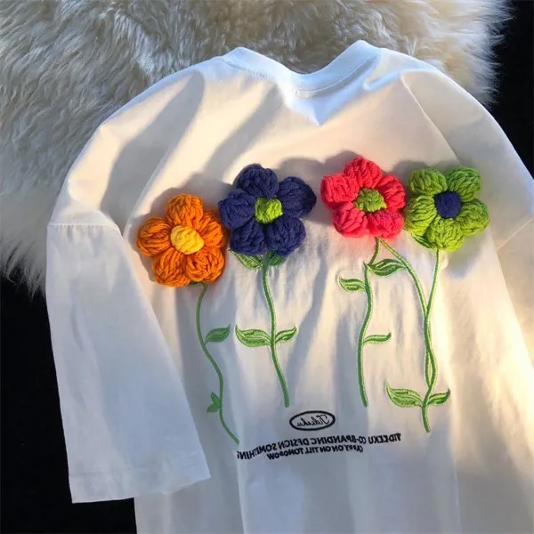 Женщины Харадзюку Стиль Цветочная вышивка Свободный короткий рукав O-neck Оверсайз футболка