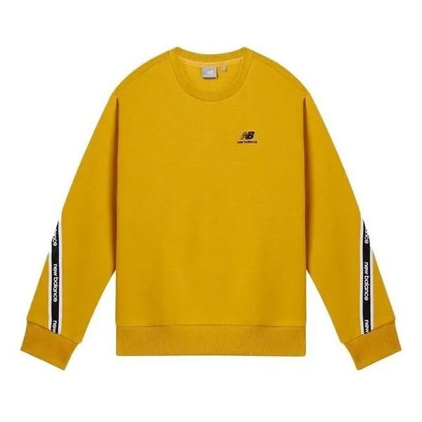 Свитер пуловер с круглым вырезом New Balance, желтый