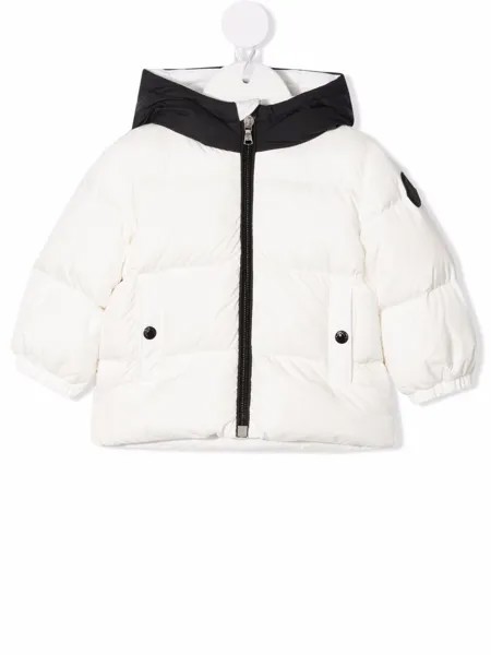 Moncler Enfant пуховик с контрастным капюшоном