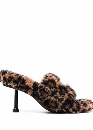 Balenciaga босоножки Furry с леопардовым принтом