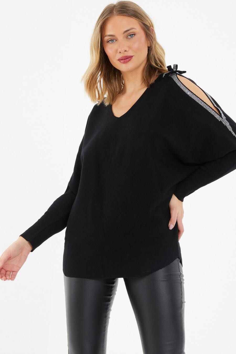 Черный вязаный джемпер с открытыми плечами QUIZ Clothing
